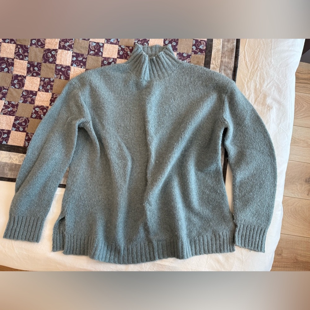 Jenni Kayne Alpaca Mockneck Pullover in Vintage Blue - Picture 6 of 11